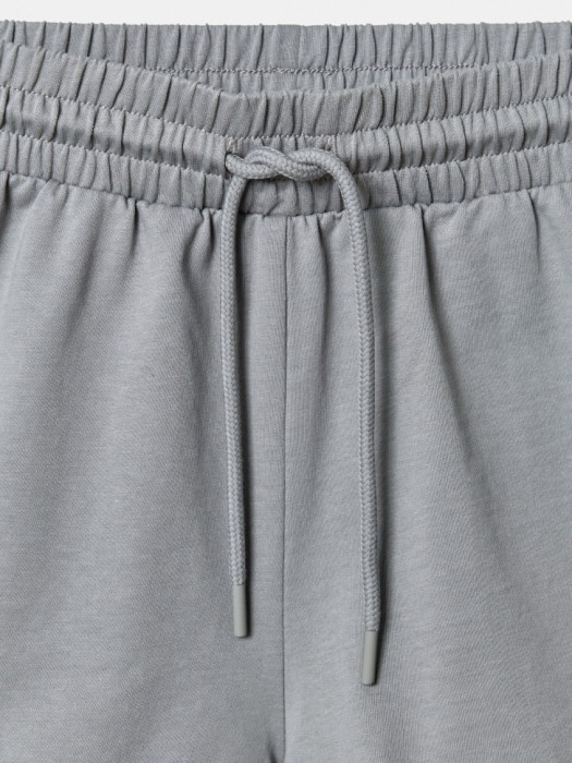 трикотажные шорты для девочек из россии вид сбоку