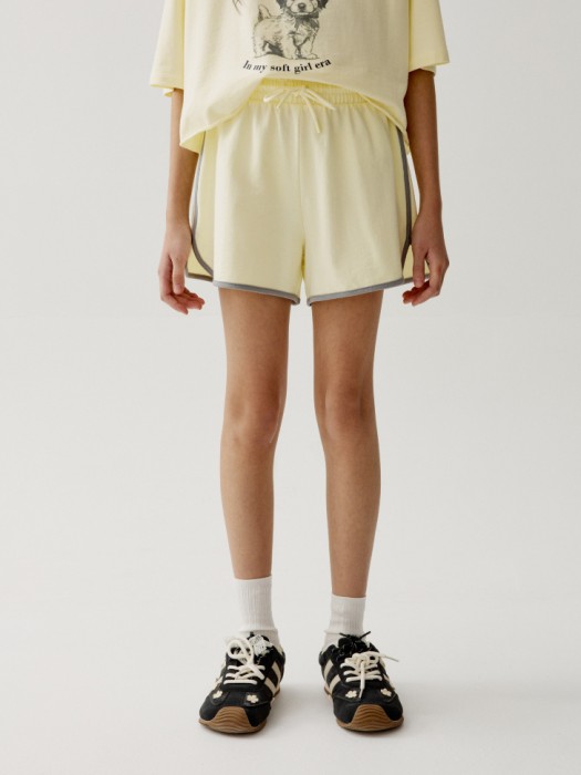 трикотажные шорты для девочек от бренда sela вид слева