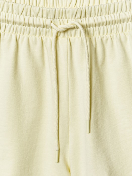 трикотажные шорты для девочек из россии вид сбоку