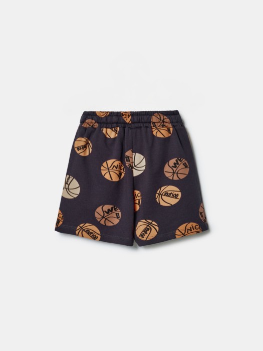 трикотажные шорты с принтом для мальчиков от бренда sela вид слева