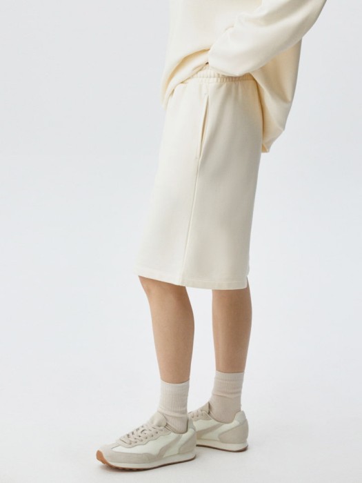 трикотажные шорты из россии вид сбоку