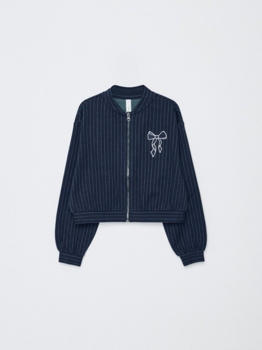 трикотажный бомбер в полоску для девочек по цене 1599 руб вид справа