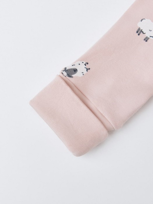 трикотажный комбинезон с принтом для малышей из россии вид сбоку