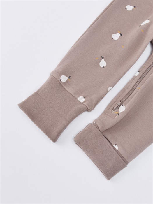 трикотажный комбинезон с принтом для малышей из хлопка спереди