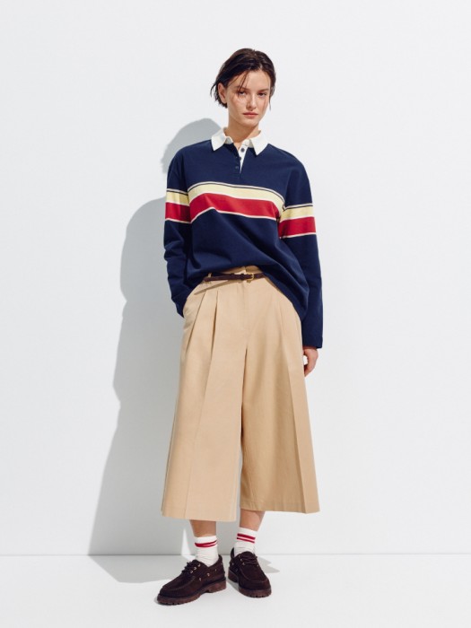 трикотажный лонгслив-поло оверсайз в полоску от бренда sela вид слева