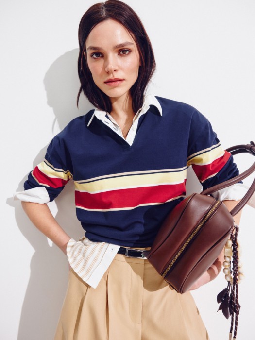 трикотажный лонгслив-поло оверсайз в полоску по цене 2599 руб вид справа