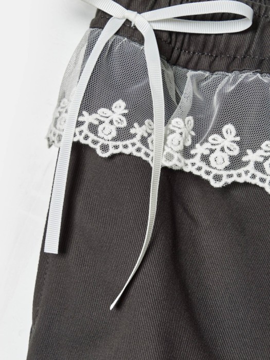 твиловые брюки с кружевной оборкой для девочек по цене 2599 руб вид справа