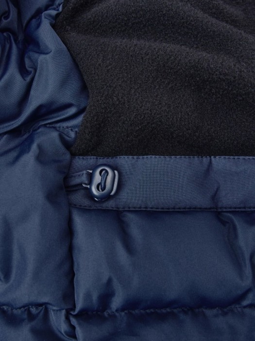 удлиненная куртка со съемной манишкой для взрослого возраста с изнаночной стороны