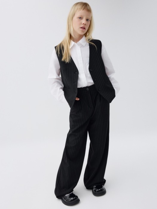 удлиненная рубашка из смесового модала для девочек от бренда sela вид слева