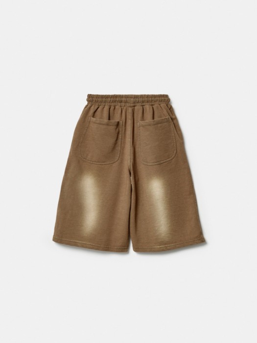 удлиненные шорты из футера с эффектом стирки для девочек от бренда sela вид слева