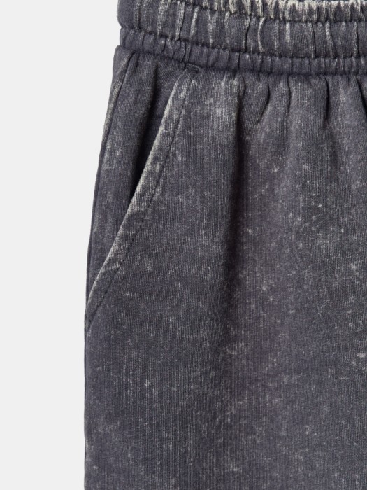 удлиненные шорты с эффектом стирки для мальчиков из россии вид сбоку