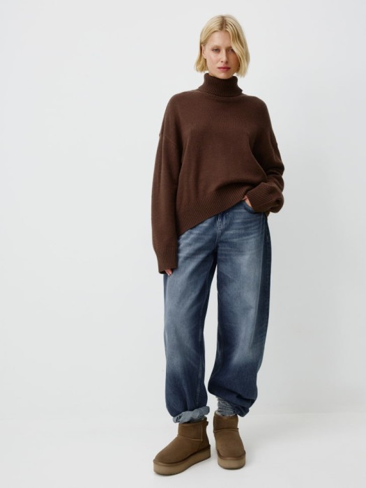 угги из натуральной замши с подкладкой из меха от бренда sela вид слева