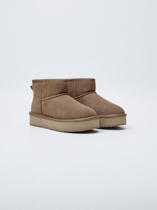 угги из натуральной замши с подкладкой из меха по цене 7999 руб вид справа