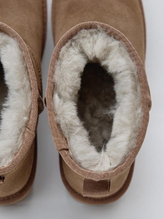 угги из натуральной замши с подкладкой из меха универсального стиля с лицевой стороны