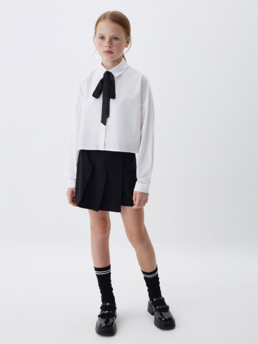укороченная блузка из смесового модала для девочек от бренда sela вид слева