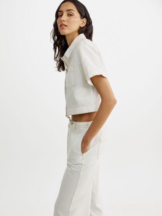 укороченная джинсовая рубашка с коротким рукавом из россии вид сбоку