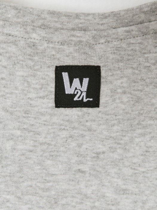 укороченная футболка с принтом w24 для девочек из хлопка спереди