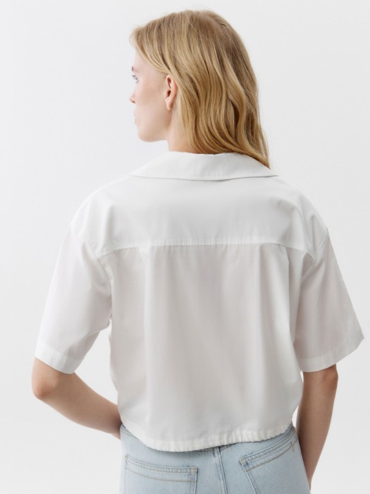 укороченная рубашка из смесового хлопка и тенселя по цене 2799 руб вид справа