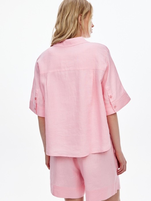 укороченная рубашка оверсайз из льна по цене 3999 руб вид справа