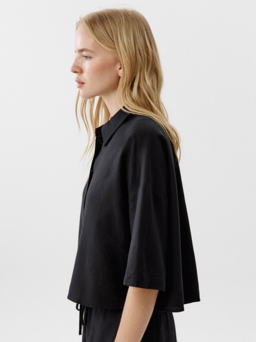 укороченная рубашка оверсайз из вискозы и льна из россии вид сбоку