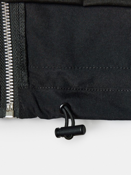 укороченная ветровка с оборками для девочек из россии вид сбоку