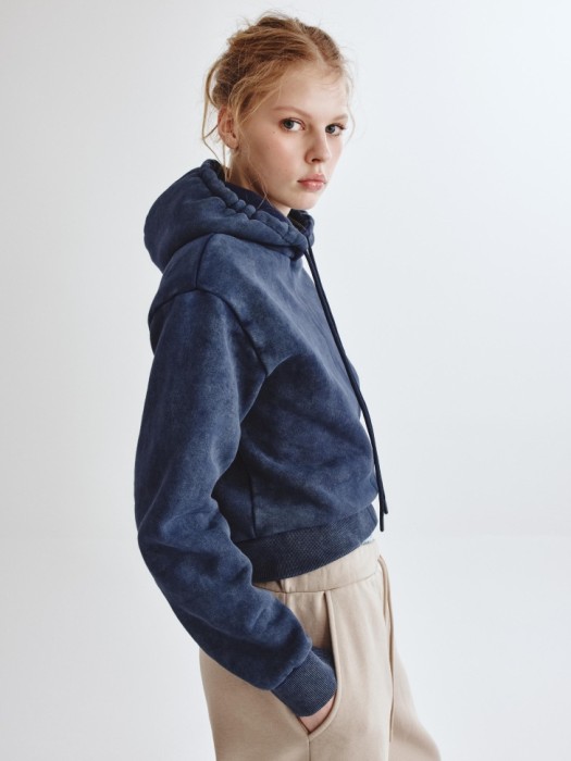 укороченное худи оверсайз из линейки  young по цене 3499 руб вид справа