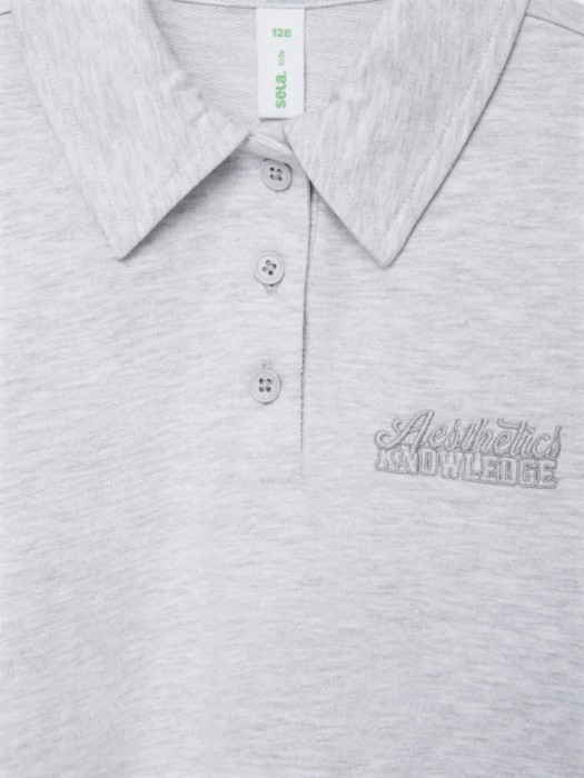 укороченное поло с длинным рукавом для девочек из россии вид сбоку