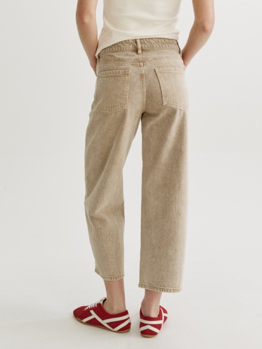 укороченные объемные джинсы со средней посадкой по цене 3599 руб вид справа