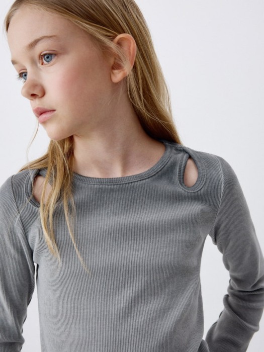 укороченный лонгслив с эффектом стирки для девочек 4680704135374 фотография