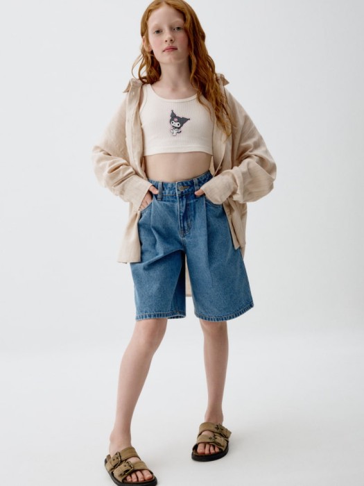 укороченный топ с принтом kuromi для девочек от бренда sela вид слева