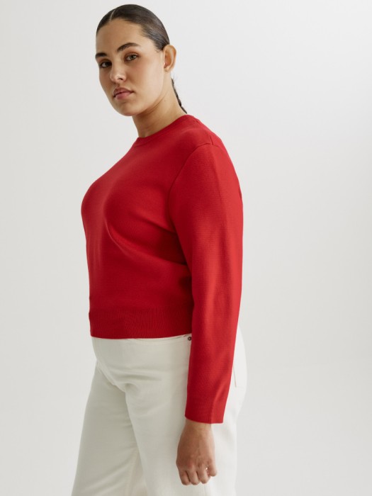 укороченный вязаный джемпер из смесовой вискозы из россии вид сбоку