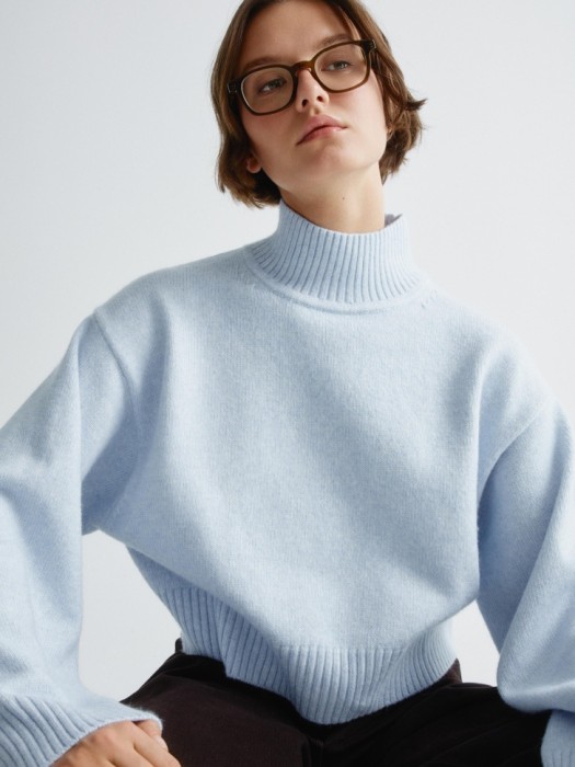 укороченный вязаный джемпер с содержанием шерсти из россии вид сбоку