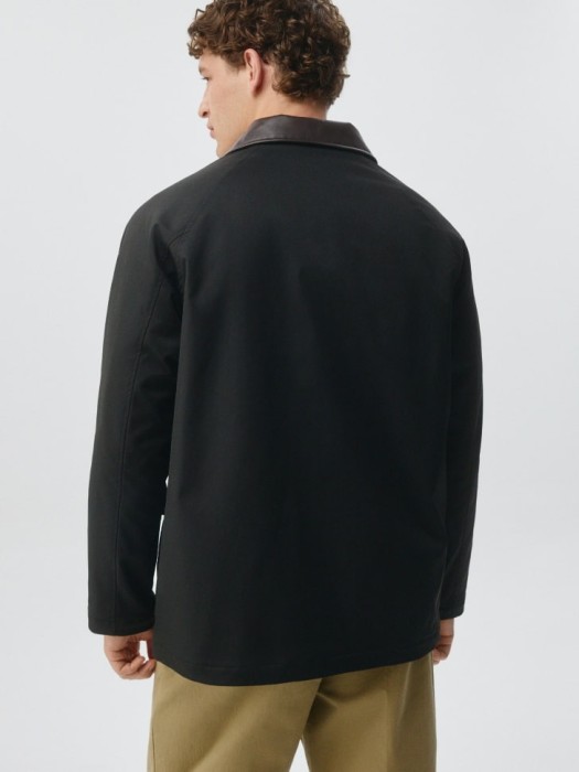 утепленная куртка с воротником по цене 3499 руб вид справа