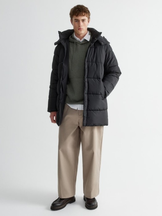 утепленное стеганое пальто с капюшоном от бренда sela вид слева