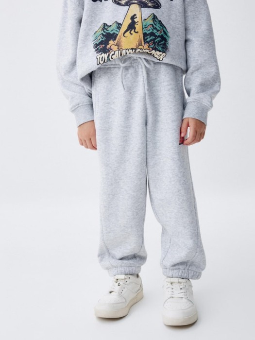 утепленные джоггеры с принтом детские 4680798643786 фотография