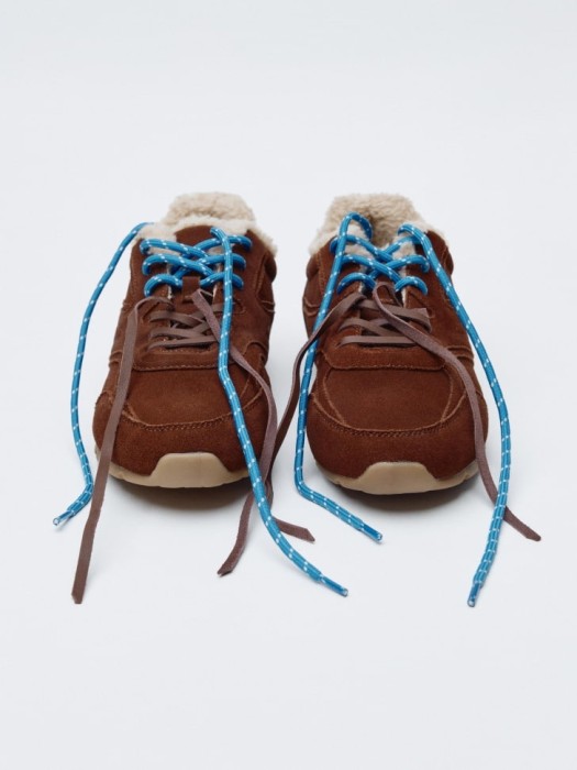 утепленные кроссовки из натуральной замши для взрослого возраста с изнаночной стороны