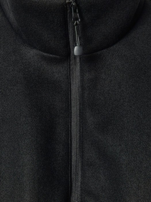 утепленный бомбер с содержанием шерсти из линейки  young из шерсти спереди