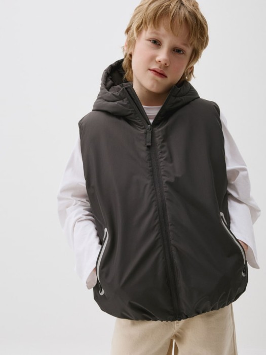 утепленный дутый жилет с капюшоном для мальчиков 4680704317824 фотография