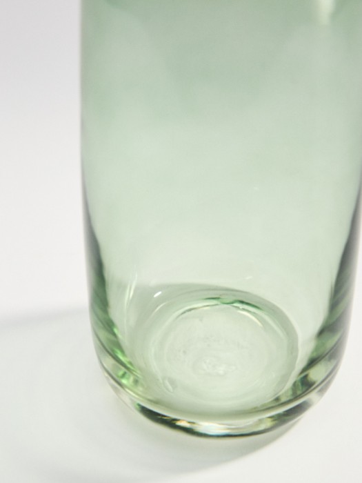 ваза из стекла по цене 1199 руб вид справа