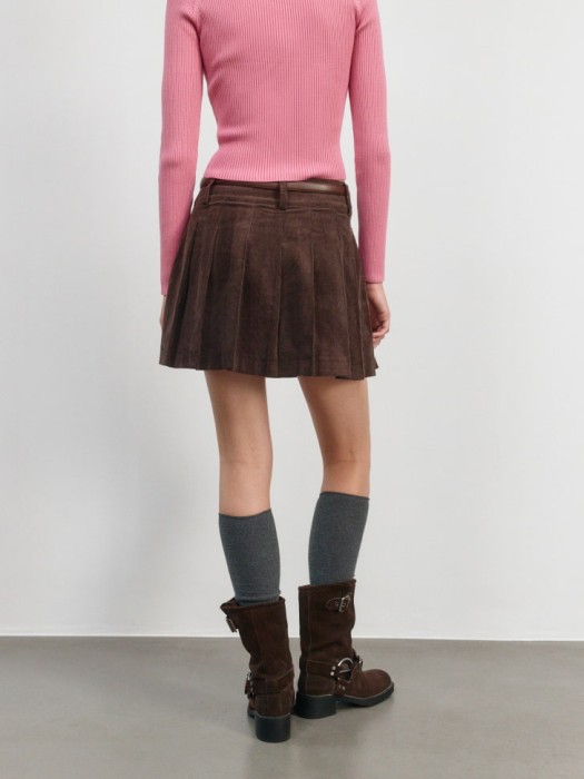 вельветовая мини юбка из линейки  young из россии вид сбоку