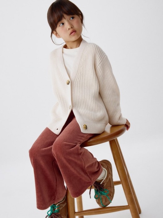 вельветовые брюки для девочек от бренда sela вид слева