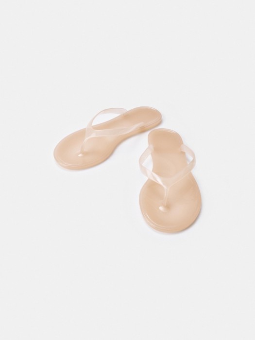 вьетнамки от бренда sela вид слева