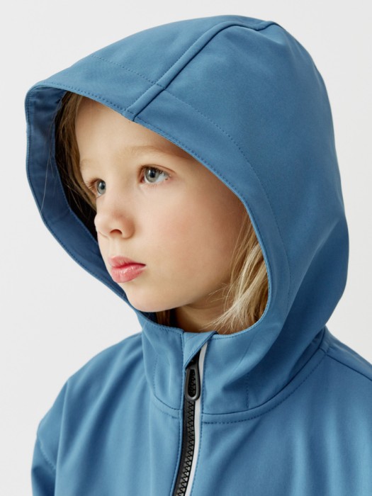 ветровка из softshell на флисе для мальчиков по цене 1999 руб вид справа
