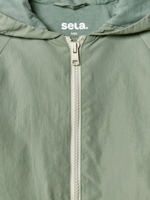 ветровка с капюшоном детская из россии вид сбоку