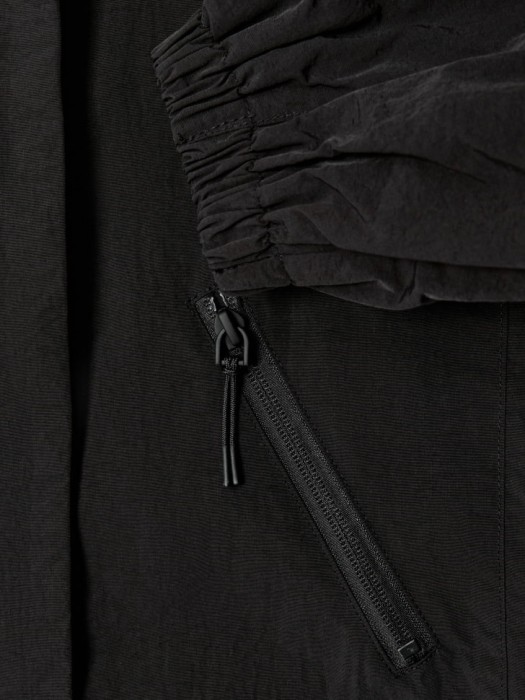 ветровка с капюшоном для девочек по цене 2399 руб вид справа