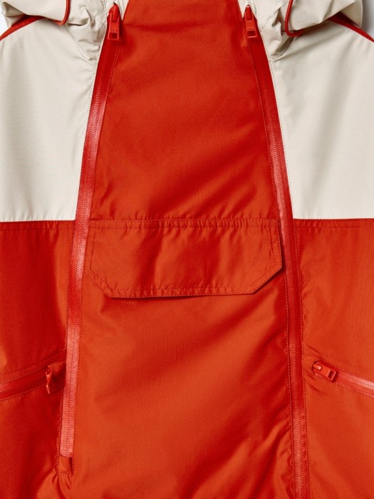 ветровка с капюшоном для мальчиков из проверенных материалов спереди