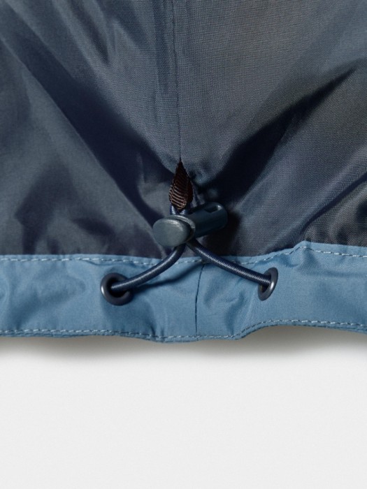 ветровка с капюшоном для мальчиков универсального стиля с лицевой стороны