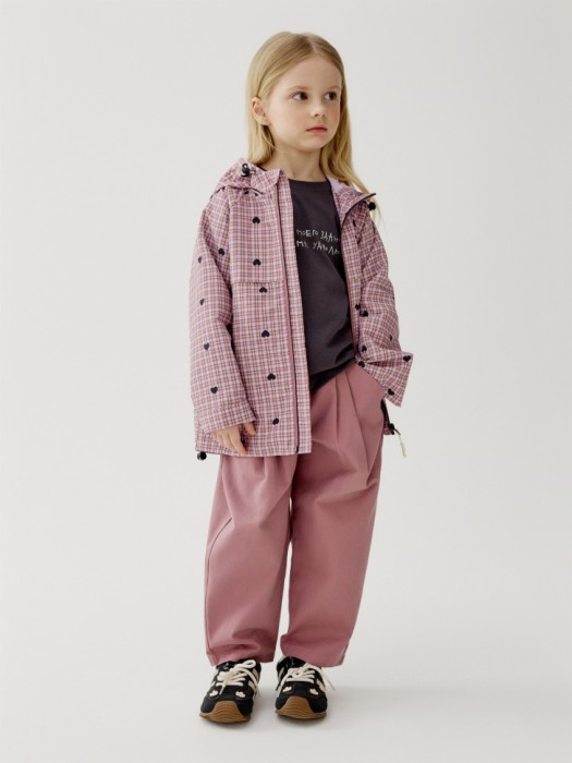 ветровка с принтом для девочек от бренда sela вид слева