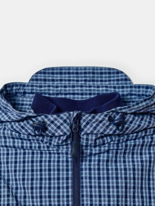 ветровка в клетку для мальчиков из трикотажа спереди