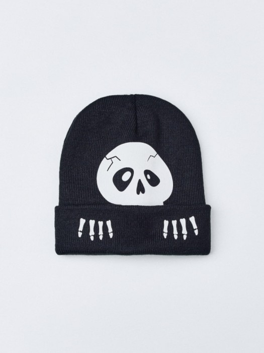 вязаная шапка со светящимся в темноте принтом детская 4680798595641 фотография